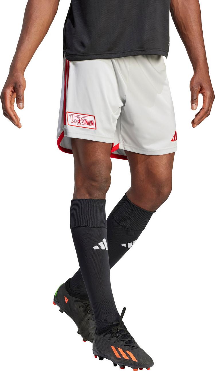 adidas adidas Union Berlin 23-24 Ausw&auml;rts Fu&szlig;ballshorts Herren - team light grey - 0 | SportScheck