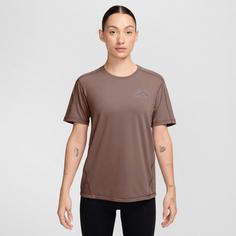 Rückansicht von Nike Dri-fit Trail Funktionsshirt Damen mink brown-black