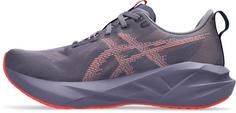 Rückansicht von ASICS NOVABLAST 5 Laufschuhe Herren greyish purple-coral reef