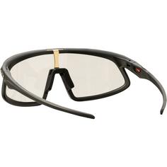 Rückansicht von Oakley RSLV Sportbrille matte carbon-photochromic