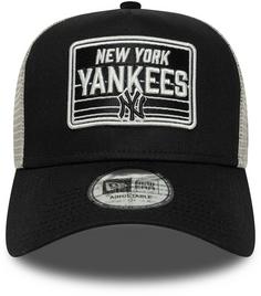 Rückansicht von New Era Trucker New York Yankees Cap black