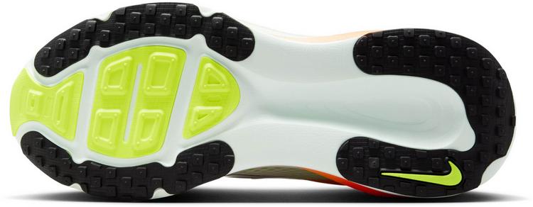 Nike Nike VOMERO 18 Laufschuhe Herren - barely green-metallic silver - 1 | SportScheck