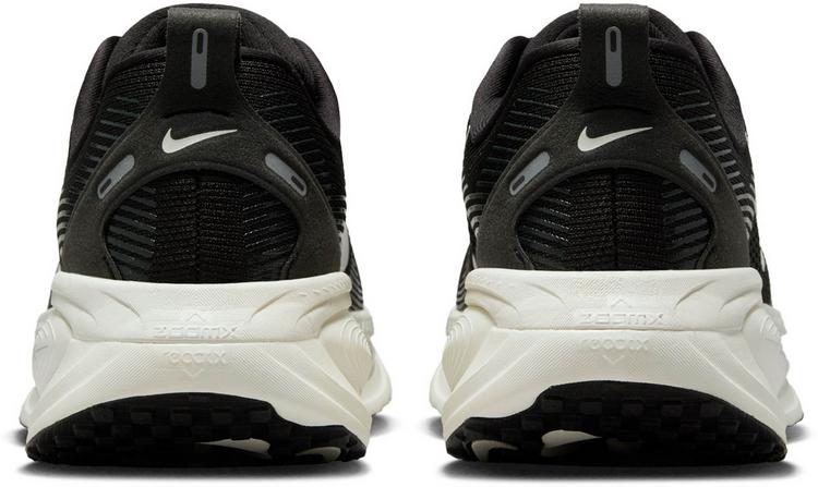 Nike Nike Vomero 18 Laufschuhe Damen - black-summit white-coconut milk - 2 | SportScheck