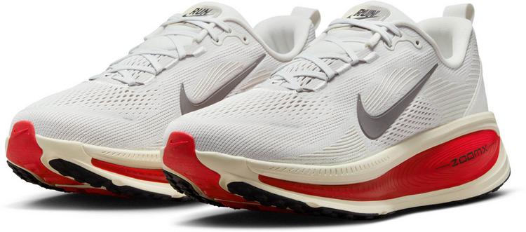 Nike Nike VOMERO 18 Laufschuhe Herren - platinum tint-mtlc pewter-siren red - 3 | SportScheck