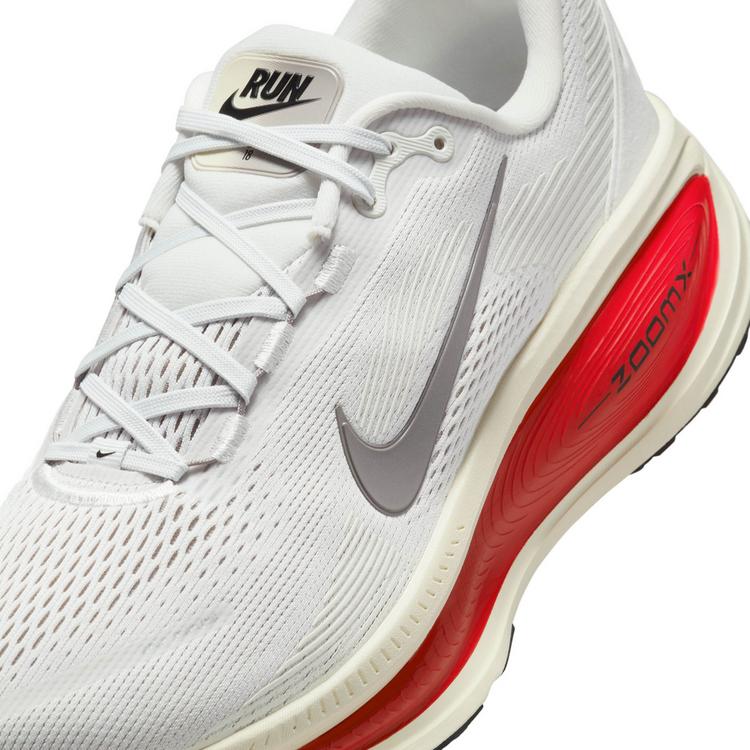Nike Nike VOMERO 18 Laufschuhe Herren - platinum tint-mtlc pewter-siren red - 4 | SportScheck