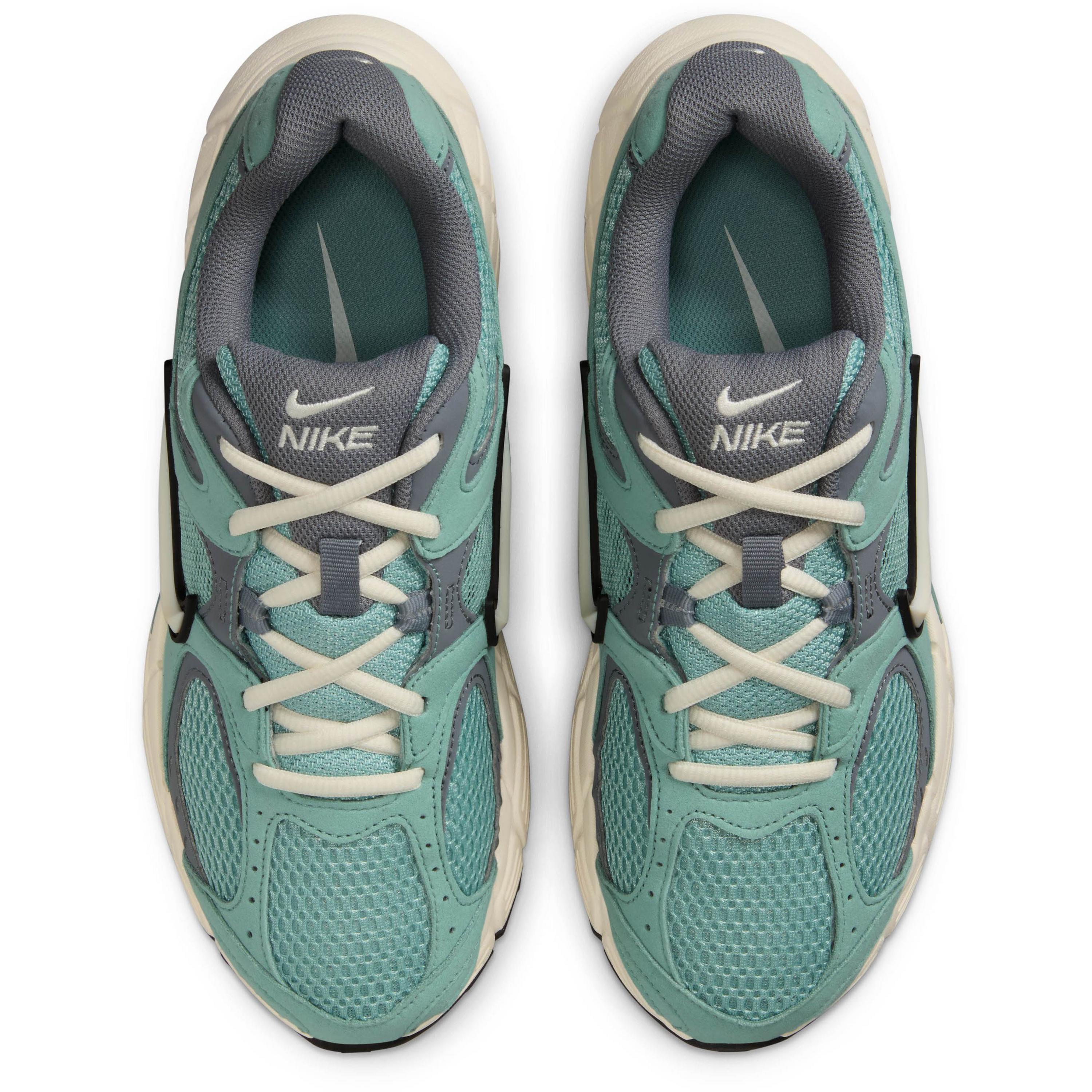 Thumbnail - Nike V5 RNR Sneaker Damen