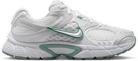 Nike V5 RNR Sneaker Damen - summit white-white-vast grey-cannon