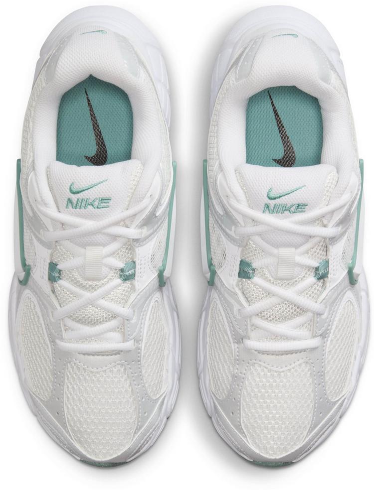 Nike Nike V5 RNR Sneaker Damen - summit white-white-vast grey-cannon - 0 | SportScheck