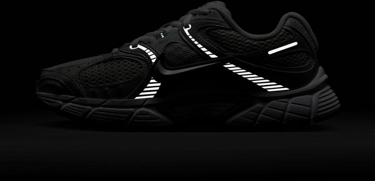 Nike Nike V5 RNR Sneaker Damen - summit white-white-vast grey-cannon - 7 | SportScheck