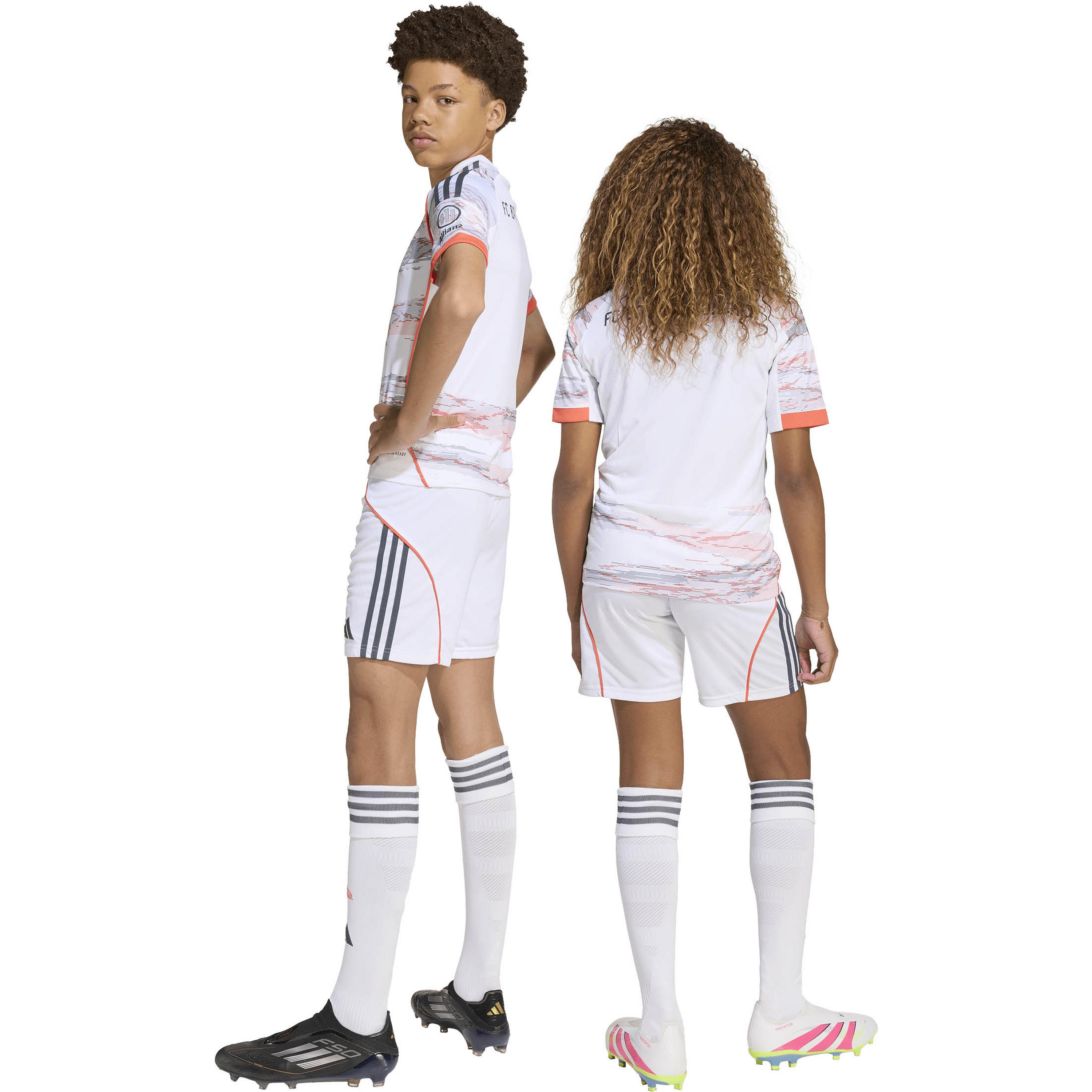 Thumbnail - adidas FC Bayern München 25-26 Auswärts Fußballshorts Kinder