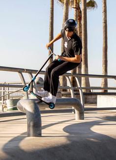 Rückansicht von Chilli REAPER WAVE Scooter Kinder iceblue