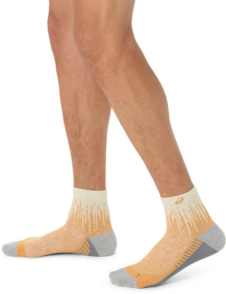 ASICS ASICS PERFORMANCE RUN Socken - oyster white-sandstorm - 0 | SportScheck