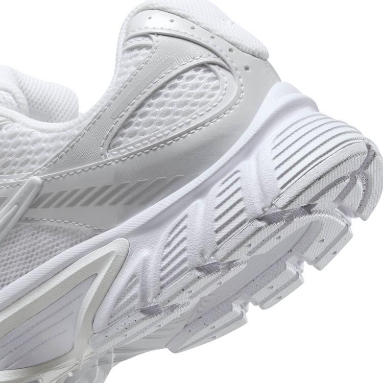 Nike Nike V5 RNR Sneaker Damen - white-white-black-metallic silver - 5 | SportScheck