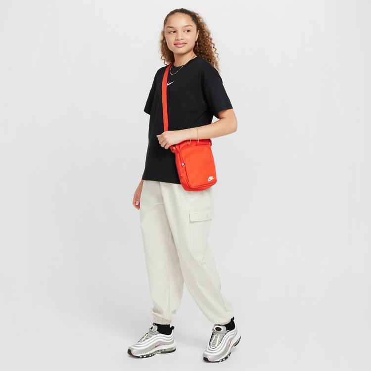 Nike Nike NSW Essentials T-Shirt M&auml;dchen - black - 3 | SportScheck