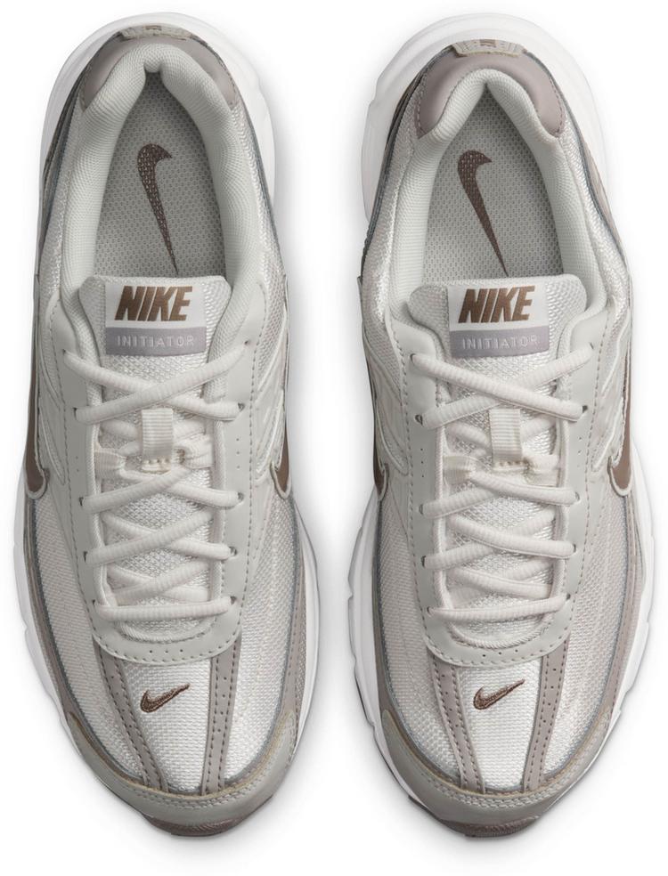 Nike Nike Initiator Sneaker Damen - phantom-mink brown-light bone-sail - 0 | SportScheck