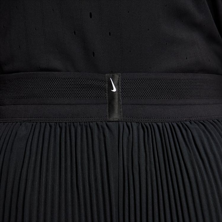 Nike Nike ARSWFT DFADV Laufshorts Damen - black-white - 7 | SportScheck