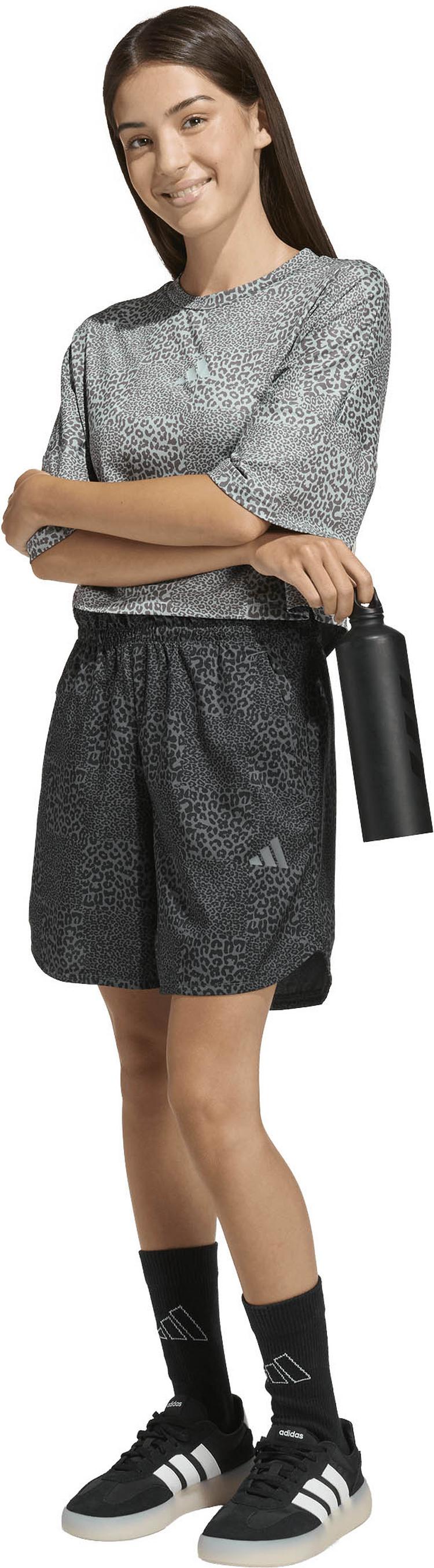 adidas adidas AOP Croptop Kinder - wosa-chacoa-tacgrn - 2 | SportScheck