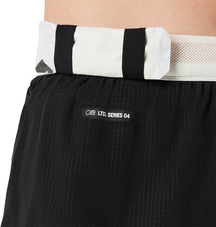 ASICS ASICS METARUN Laufshorts Damen - performance black - 6 | SportScheck