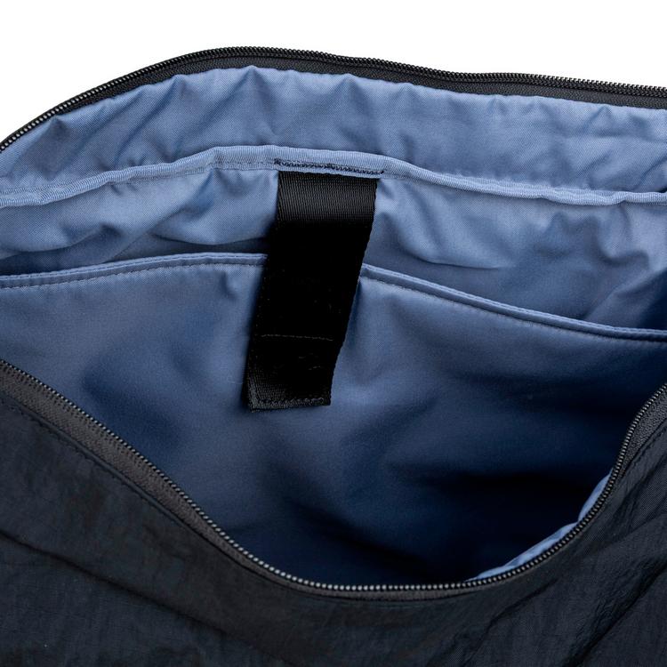 AEVOR AEVOR Slouchy Umh&auml;ngetasche - black - 3 | SportScheck