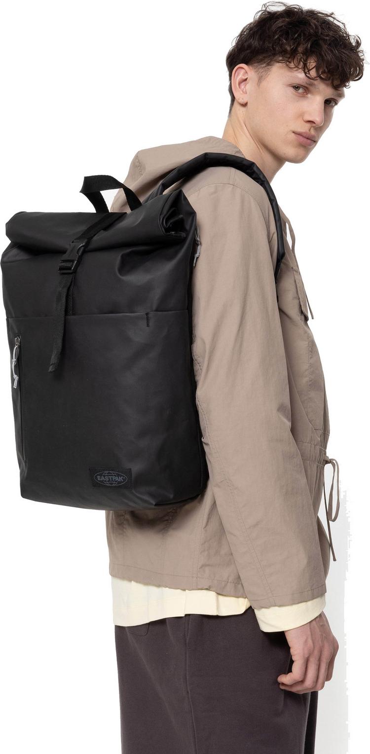 EASTPAK EASTPAK UP ROLL Daypack - tarp black - 1 | SportScheck