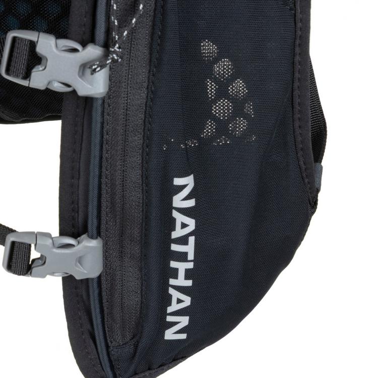 NATHAN NATHAN QuickStart 3.0 4L Trinkrucksack - black-reflective silver - 0 | SportScheck