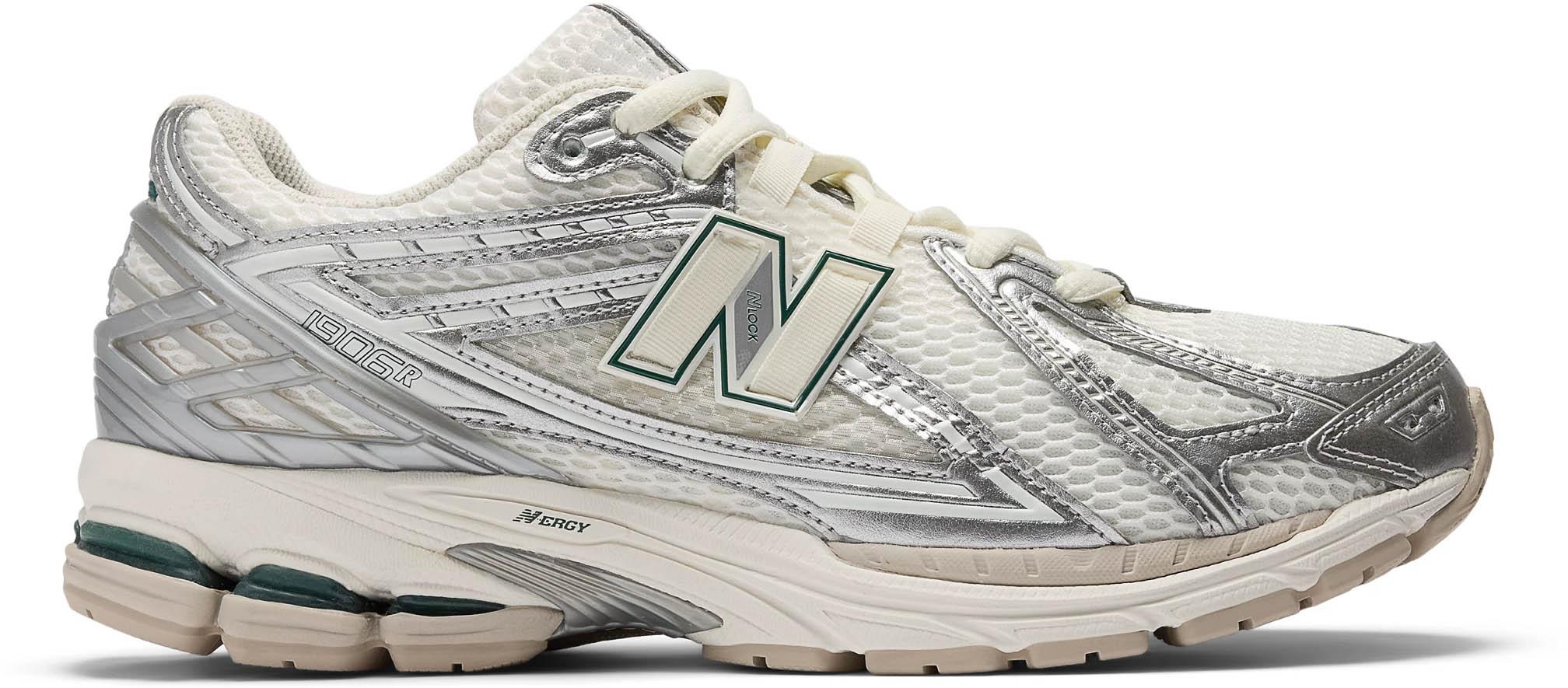 New Balance Sneaker Retro Mesh Silber