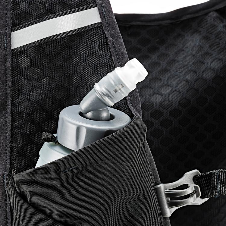 NATHAN NATHAN QuickStart 3.0 4L Soft Flasks Trinkrucksack - black-reflective silver - 0 | SportScheck