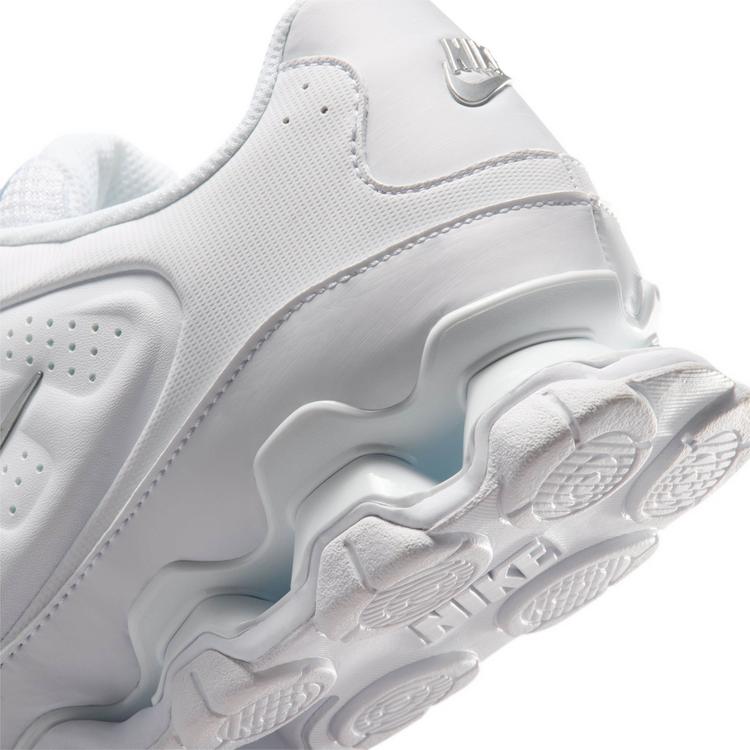 Nike Nike Reax 8 Sneaker Damen - white-metallic silver-pure platinum - 5 | SportScheck