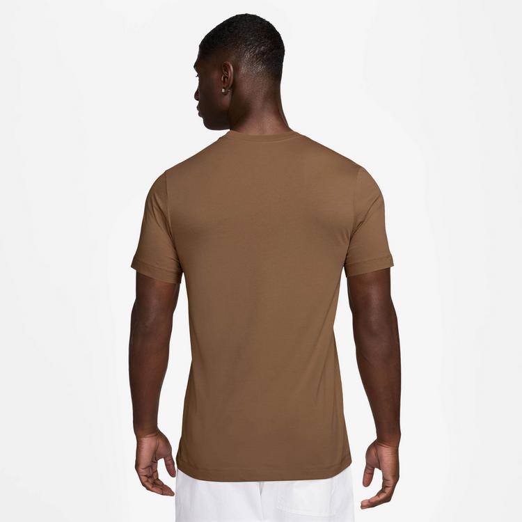 Nike Nike Club T-Shirt Herren - ale brown-tough red - 1 | SportScheck
