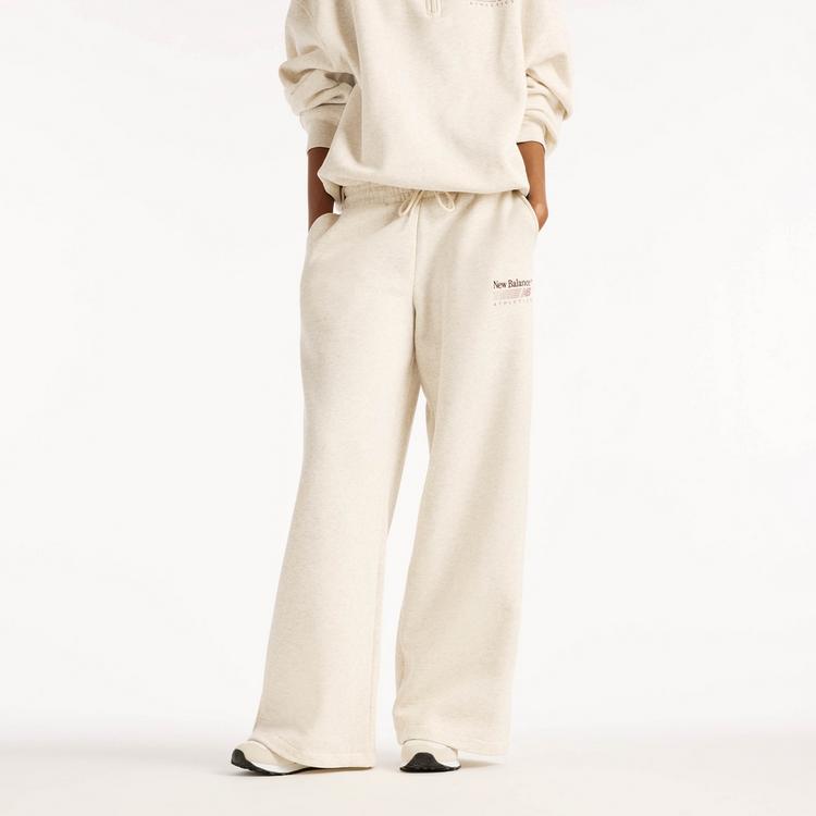 NEW BALANCE NEW BALANCE Sweatshirt Damen - beige - 0 | SportScheck