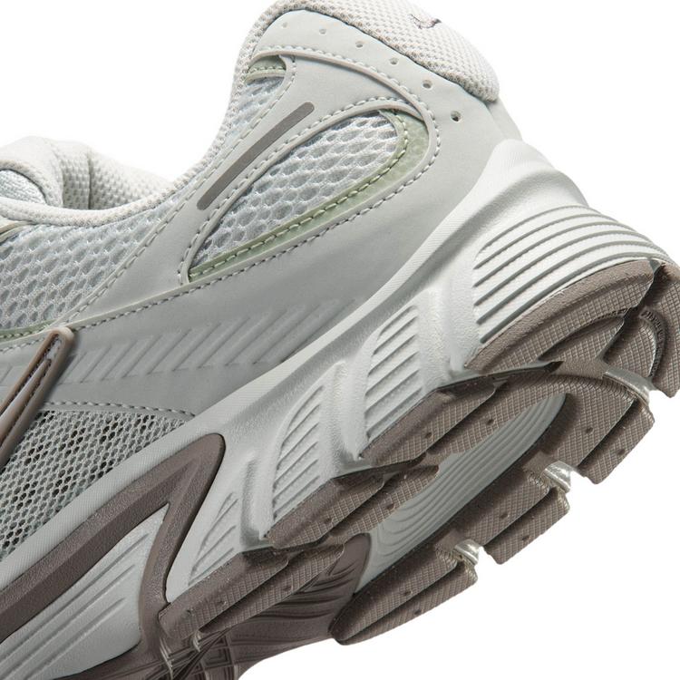 Nike Nike V5 RNR Sneaker Herren - light silver-metallic silver - 5 | SportScheck