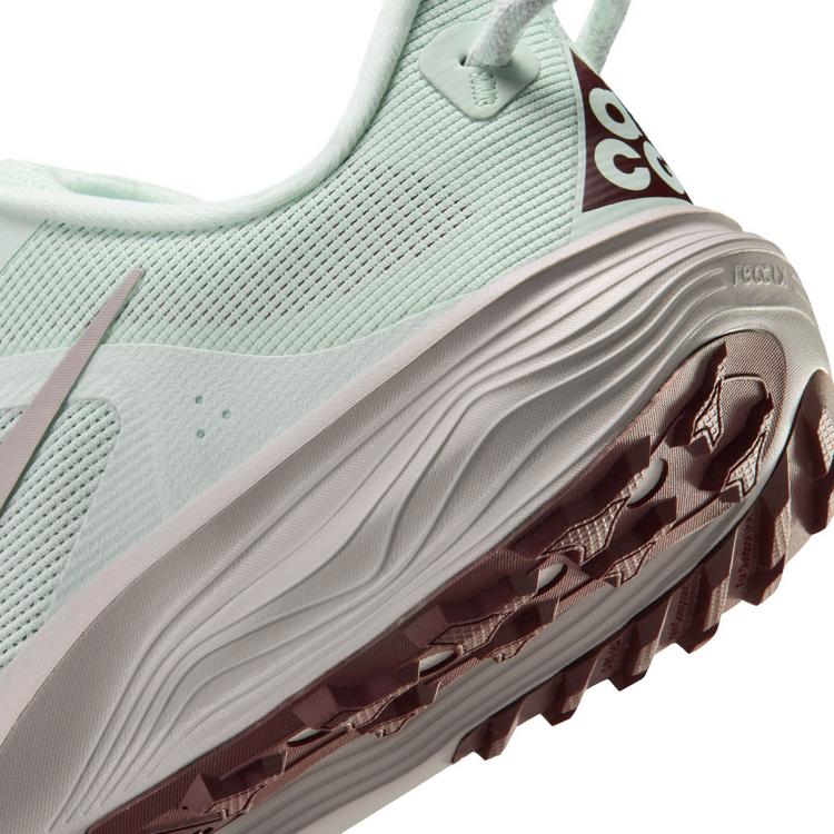 Nike Nike ACG Pegasus Laufschuhe Damen - barely green-light bone-silver lila - 5 | SportScheck