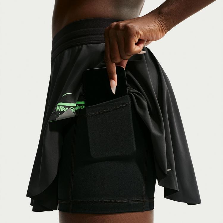 Nike Nike SWIFT SKORT Laufrock Damen - black-black-reflective silv - 5 | SportScheck