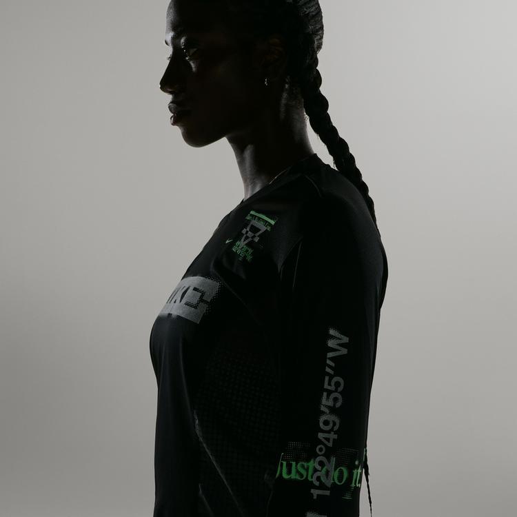 Nike Nike SWIFT Funktionsshirt Damen - black-iron grey-reflective silv - 6 | SportScheck