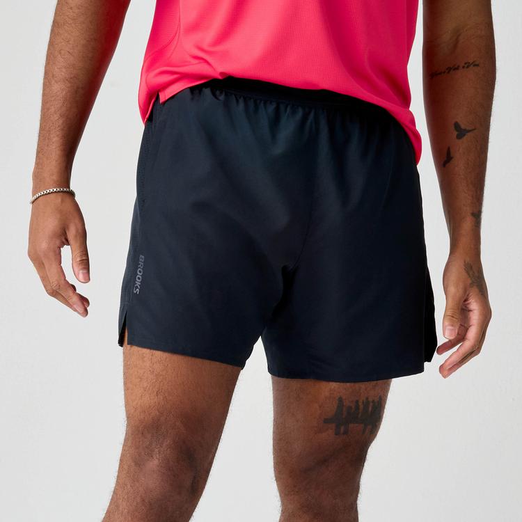 Brooks Brooks Dash Laufshorts Herren - black - 0 | SportScheck