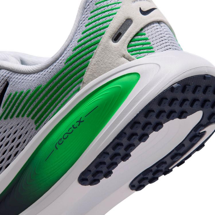 Nike Nike NIKE VOMERO 18 GS Laufschuhe Kinder - white-midnight navy-green spark - 6 | SportScheck