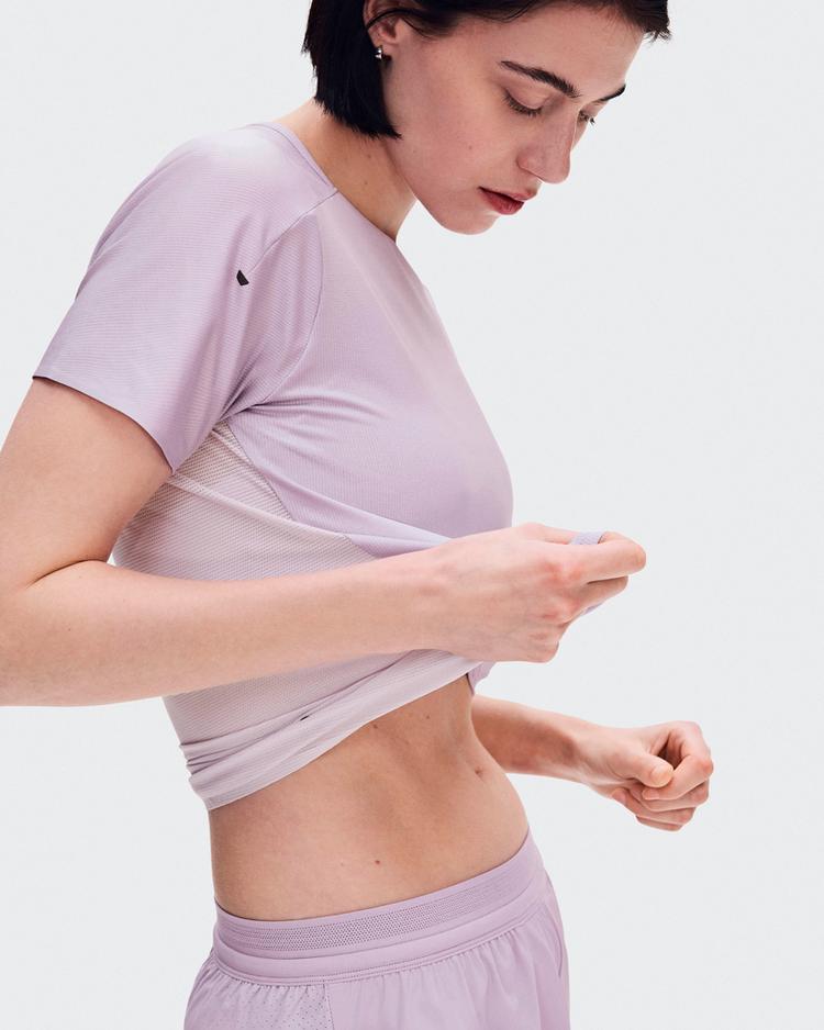 On On Performance-T Funktionsshirt Damen - foxglove-orchid - 4 | SportScheck