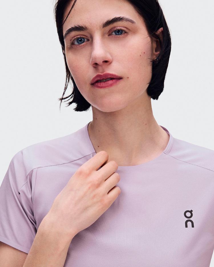 On On Performance-T Funktionsshirt Damen - foxglove-orchid - 5 | SportScheck