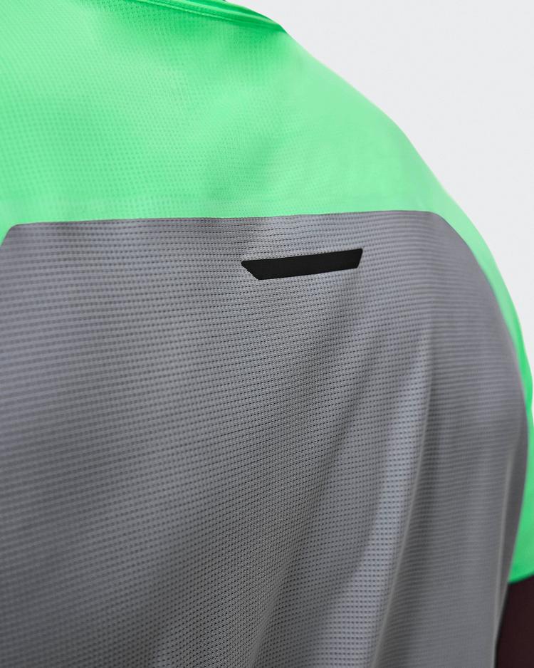 On On Performance-T Funktionsshirt Herren - verdite-apollo - 5 | SportScheck