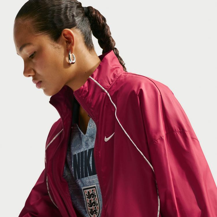 Nike Nike Athletics Dept Water Repel Windbreaker Nylonjacke Damen - tough red-sail-sail - 4 | SportScheck