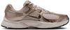 Nike V5 RNR PRM Sneaker Damen - sanddrift-off noir-blur-lt orewood