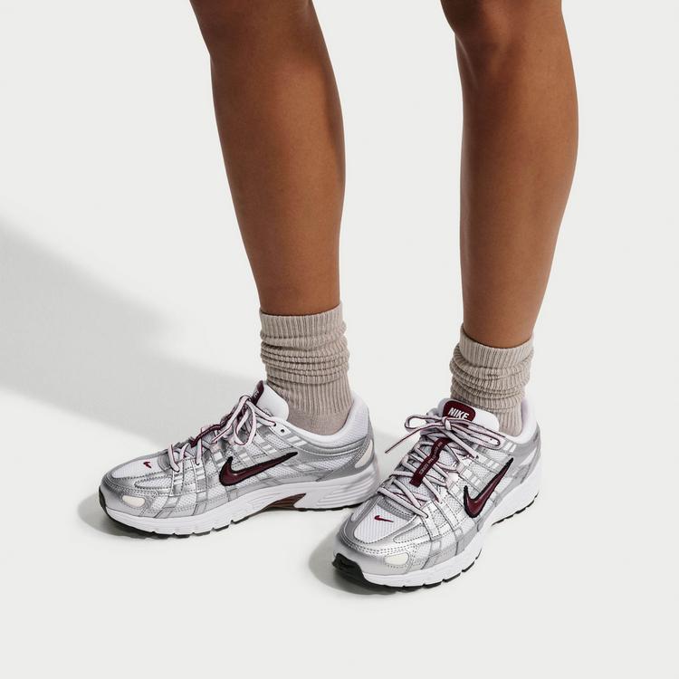 Nike Nike P-6000 Sneaker Damen - white-mystic dates-metallic silver - 0 | SportScheck