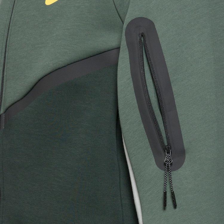 Nike Nike Tech Fleece Trainingsjacke Herren - camo green-black spruce-chrome yell - 0 | SportScheck