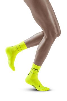 Rückansicht von CEP Reflective Mid Cut Laufsocken Damen neon yellow