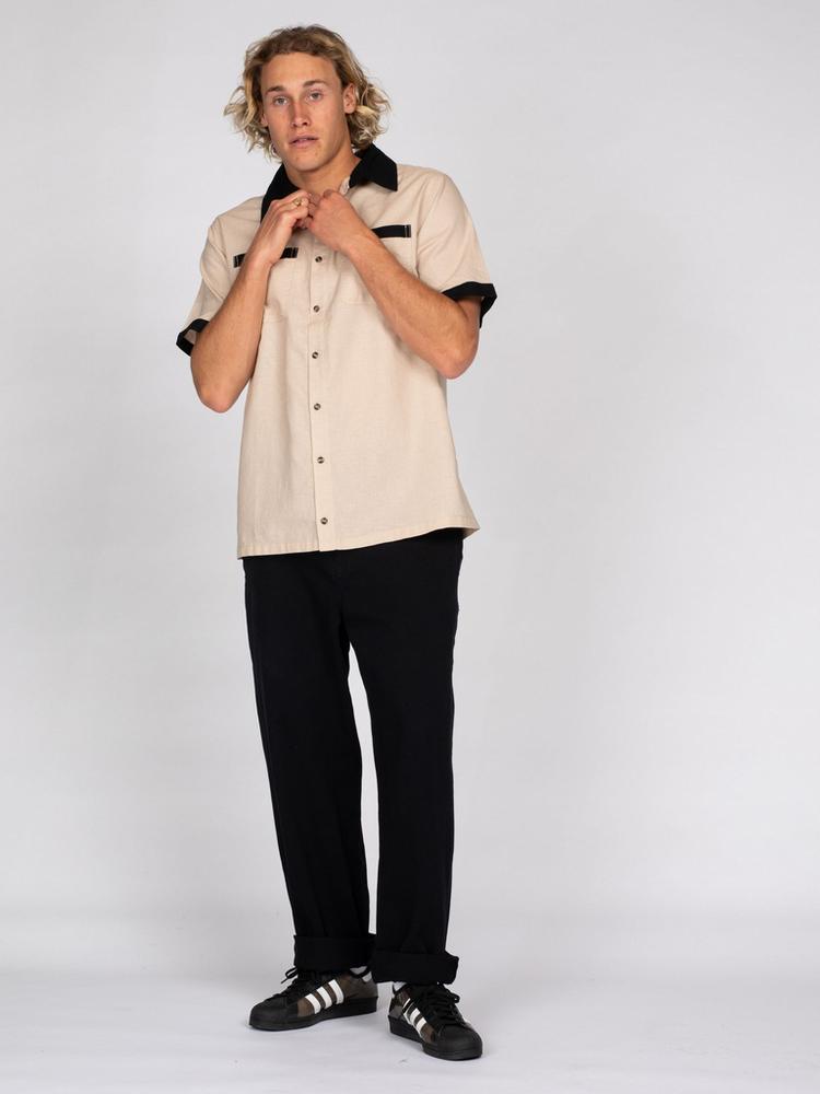 RUSTY RUSTY TRUCK STOP SHORT SLEEVE SHIRT Kurzarmhemd Herren - Pumice Stone - 3 | SportScheck