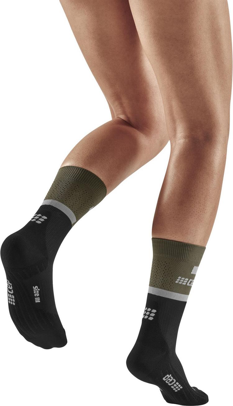 CEP CEP THE RUN COMPRESSION SOCKS MID CUT Socken Damen - olive/black - 1 | SportScheck