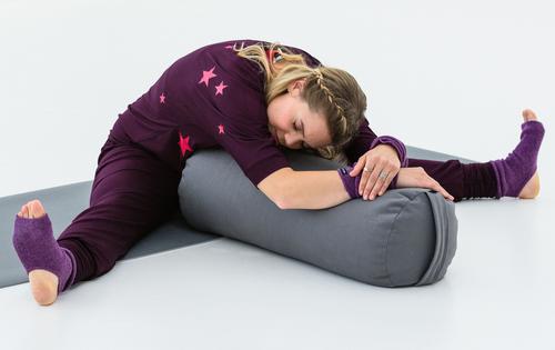 Rückansicht von YOGISTAR Yogakissen bordeaux