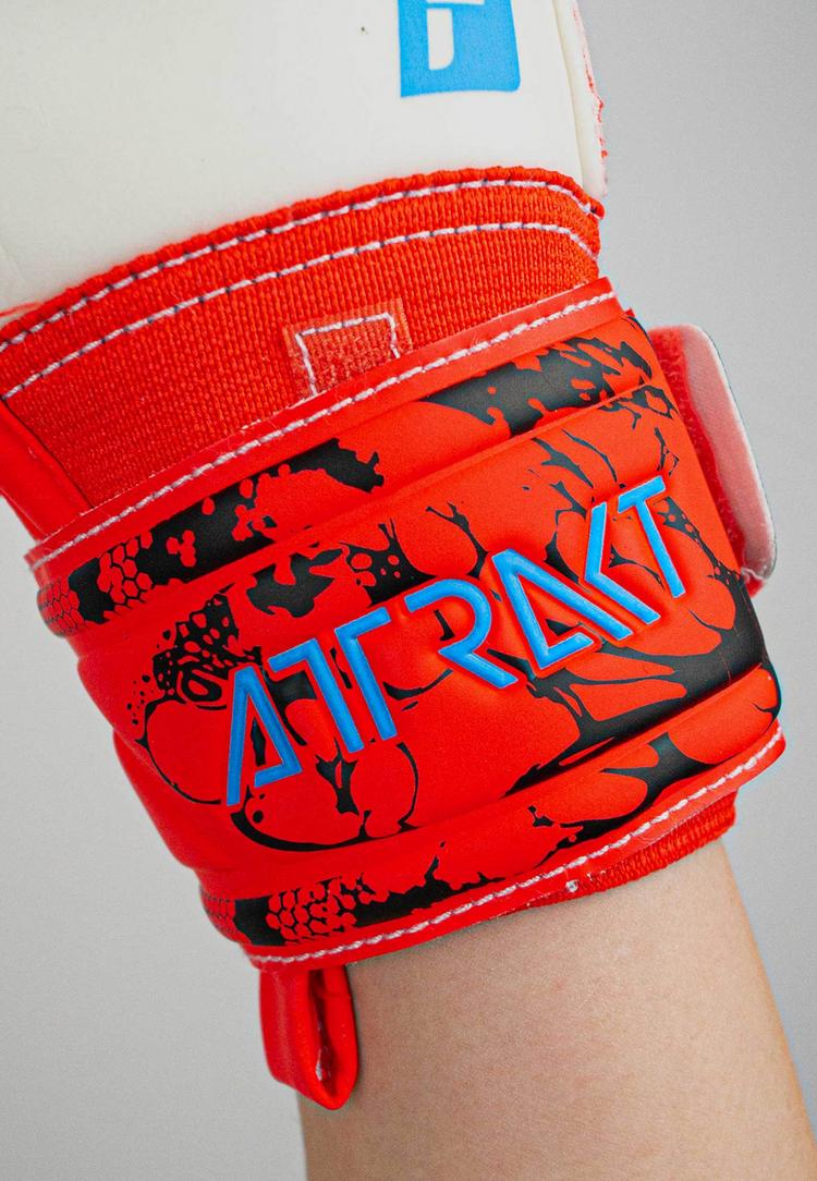 Reusch Reusch Attrakt Solid Torwarthandschuhe - 3334 bright red/future blue - 4 | SportScheck