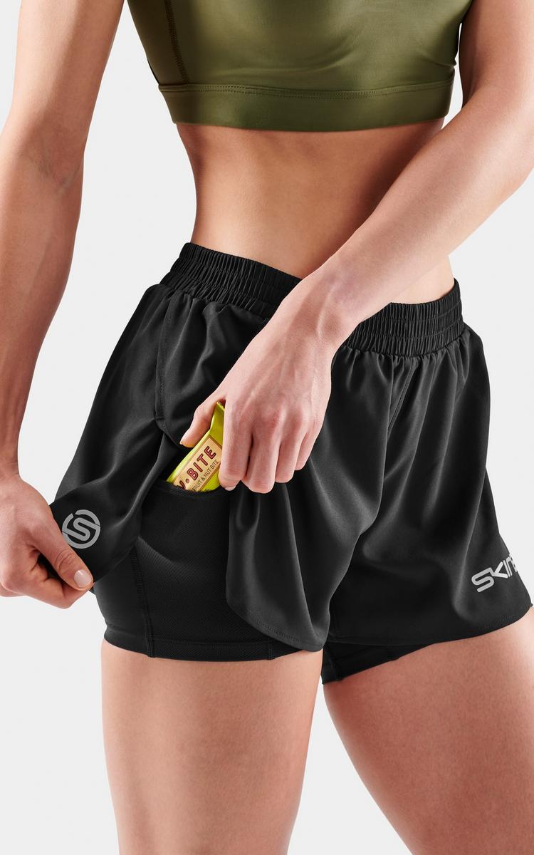 Skins Skins 2-in-1 Superpose Funktionsshorts Damen - black - 3 | SportScheck