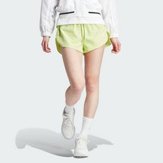 Rückansicht von adidas Scribble Woven Shorts Funktionsshorts Damen Pulse Lime / White